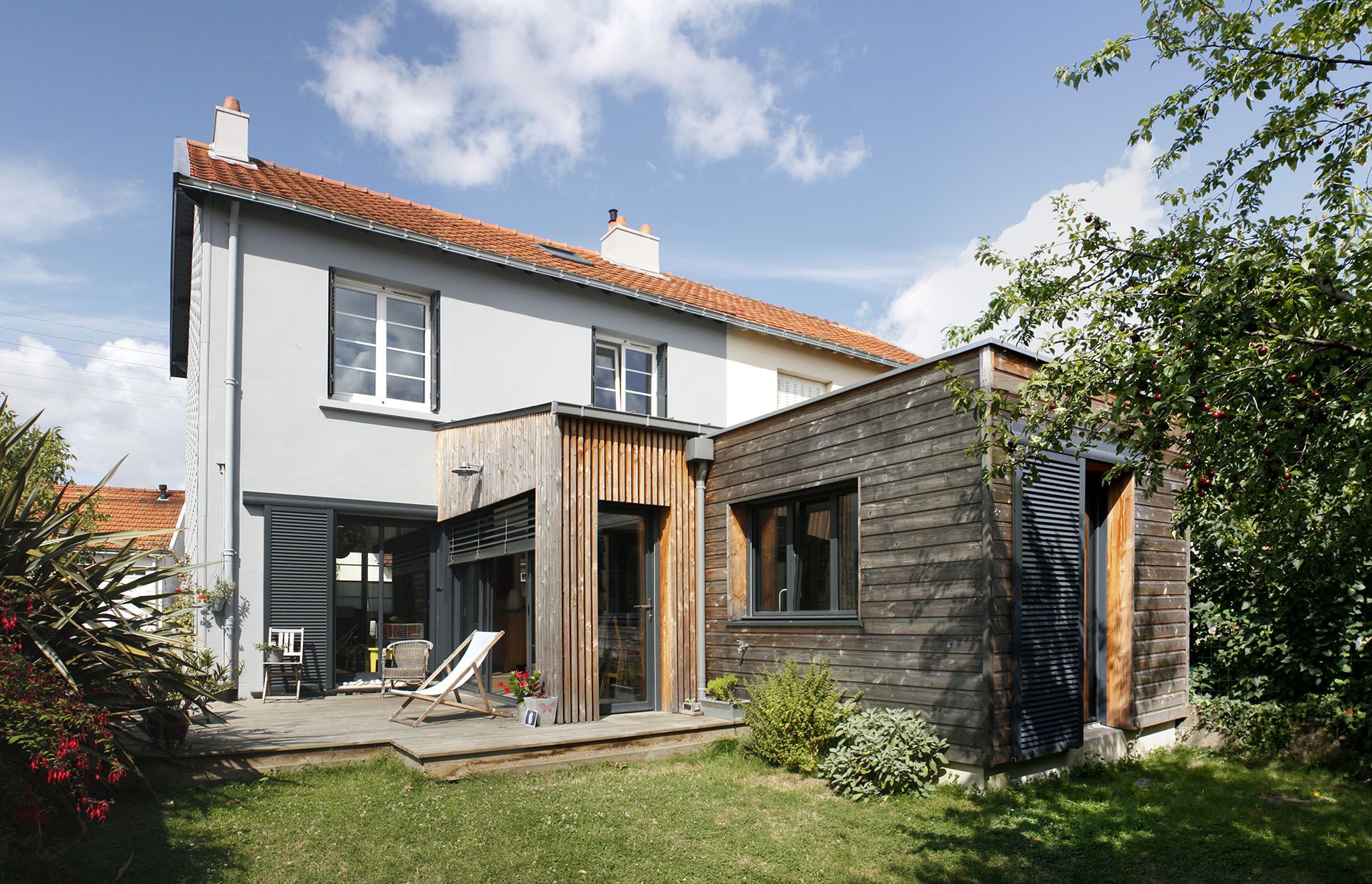 extension et terrasse bois d'une maison